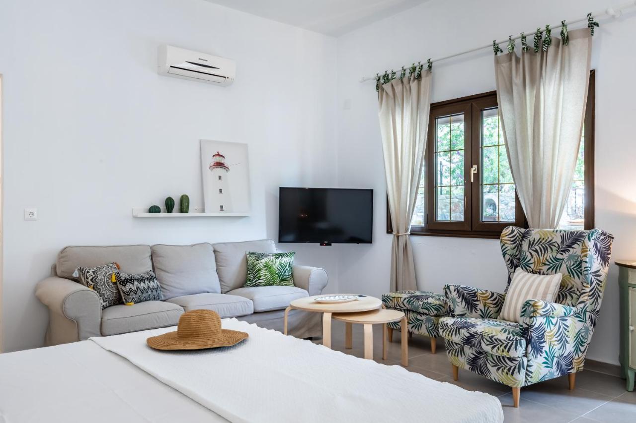 Oikia Guesthouse Stafylos Extérieur photo